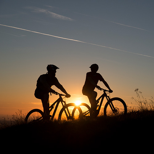 Coucher de soleil en VTT électrique